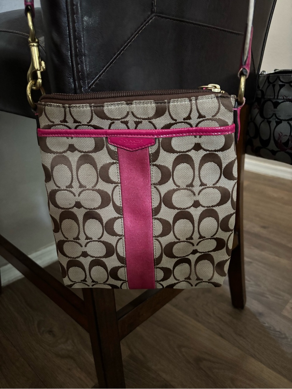 Coach Brown Signature Crossbody with Pink Stripe and White Strap - Picture 3 of 13